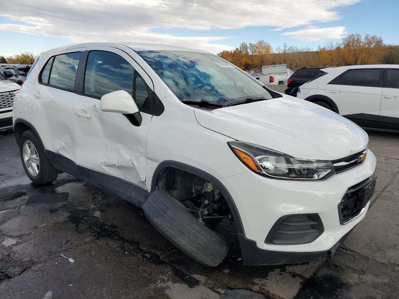 2018 Chevrolet Trax - Image 4