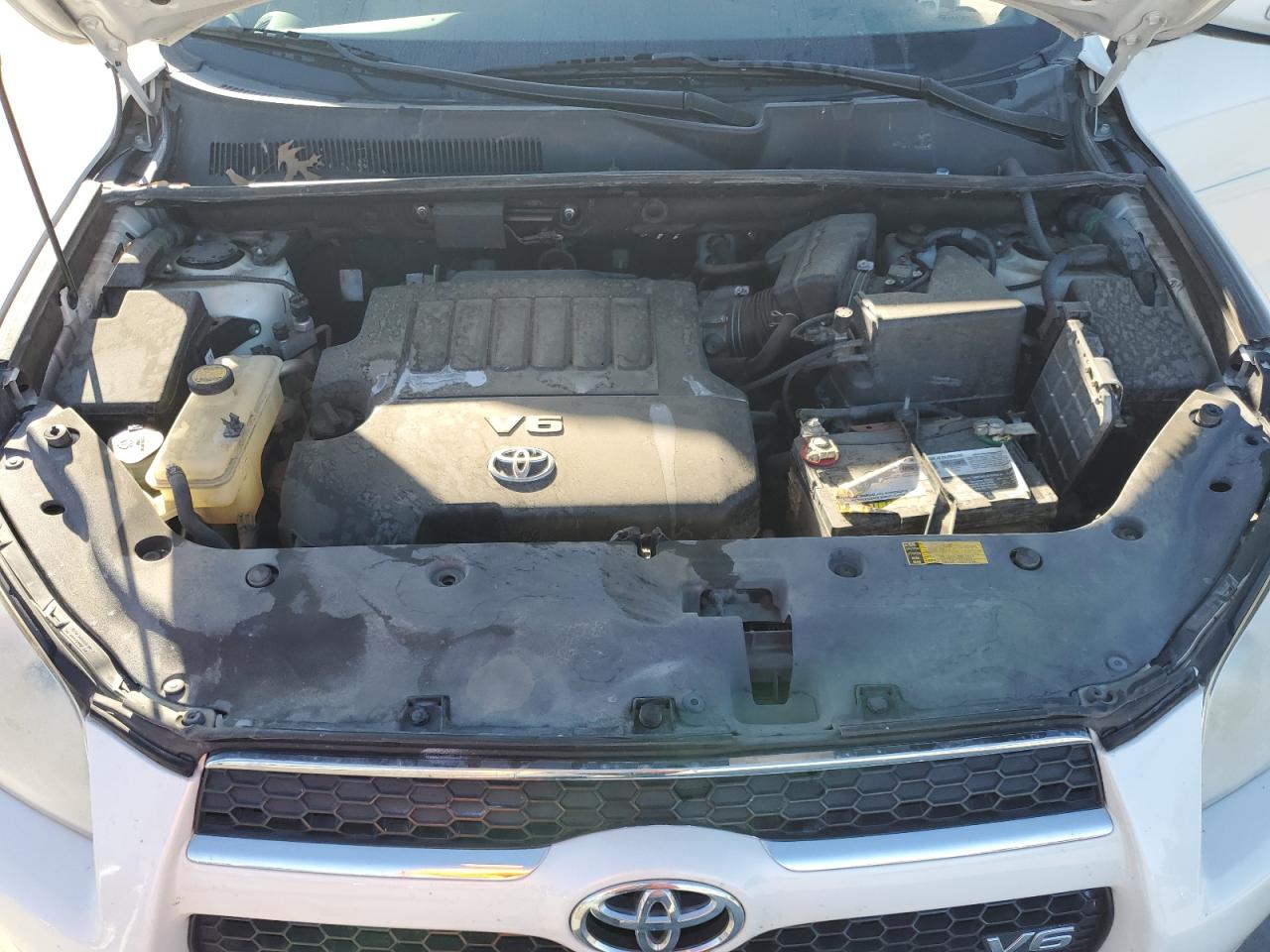 2012 Toyota RAV 4 - Image 12