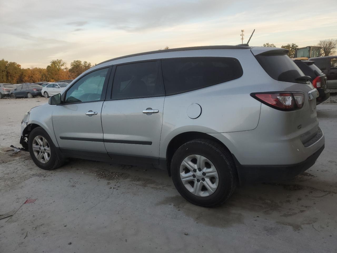 2016 Chevrolet Traverse - Image 2