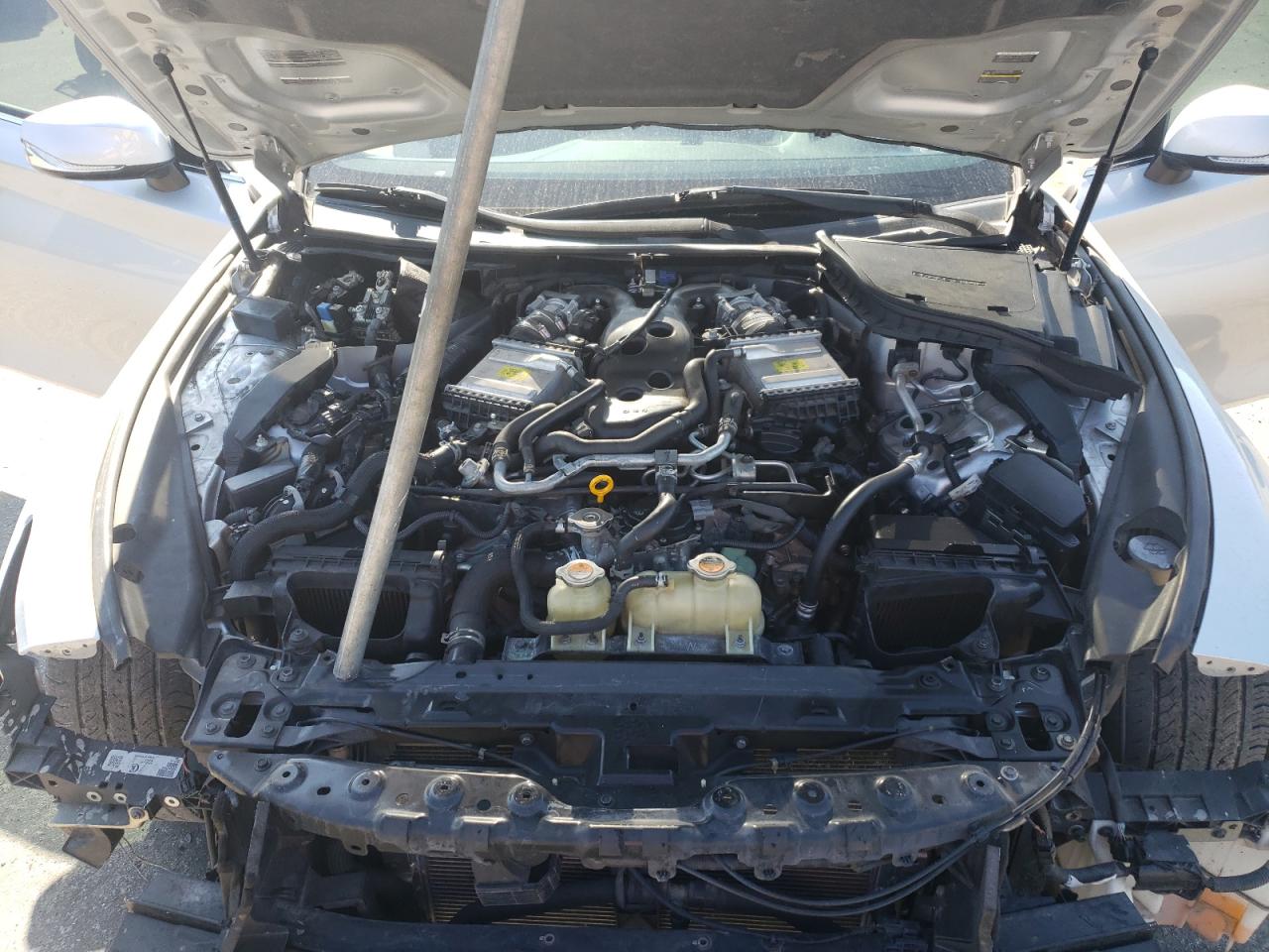 2017 Infiniti Q60 - Image 11