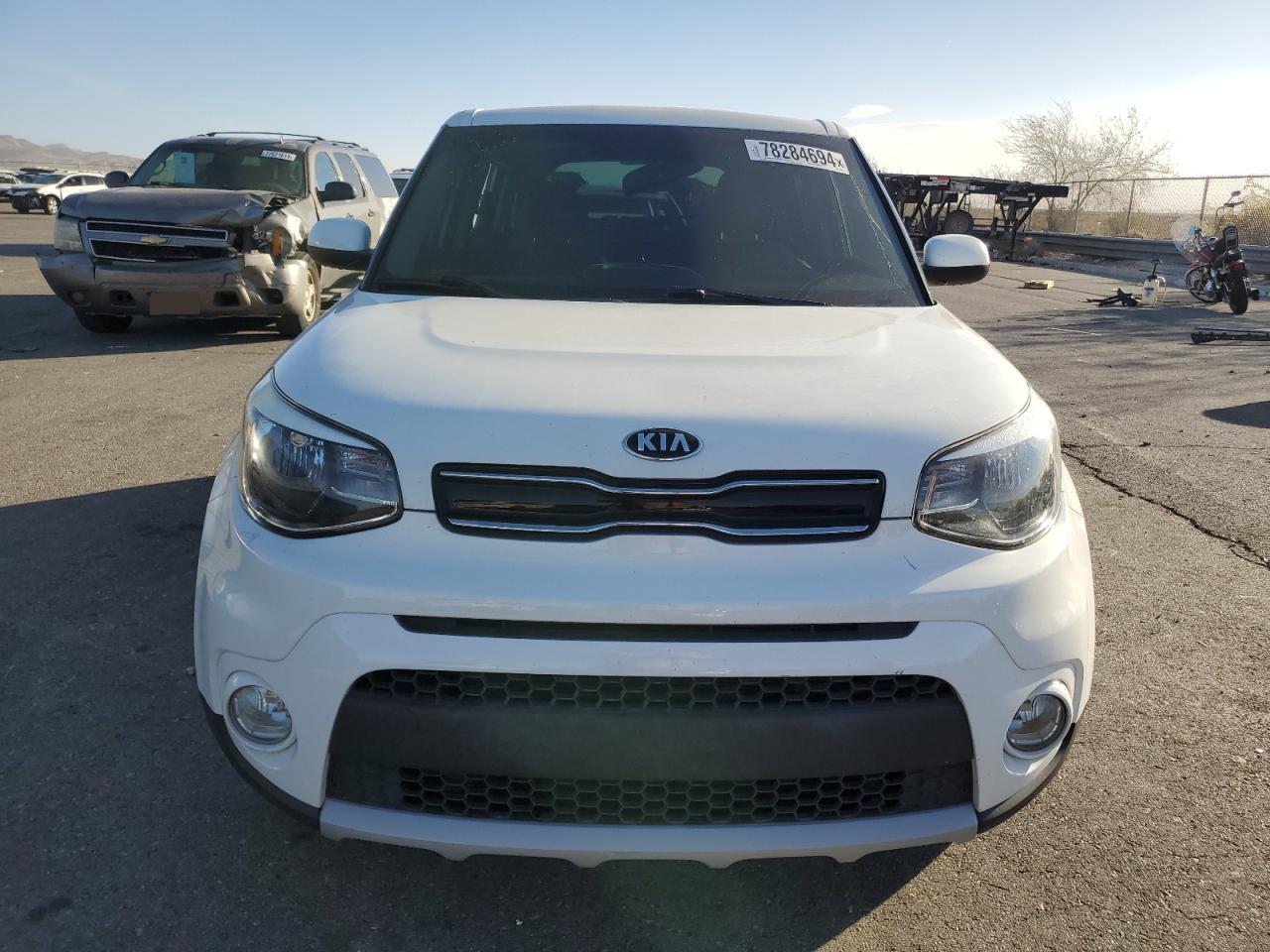 VIN KNDJP3A50K7675045 2019 KIA SOUL no.5