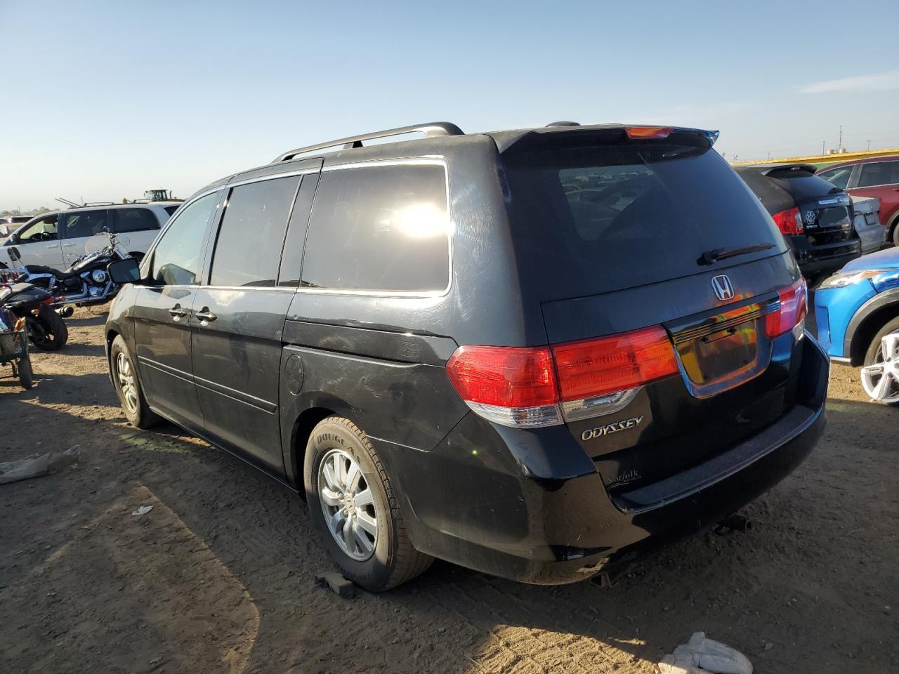 2010 Honda Odyssey - Image 2