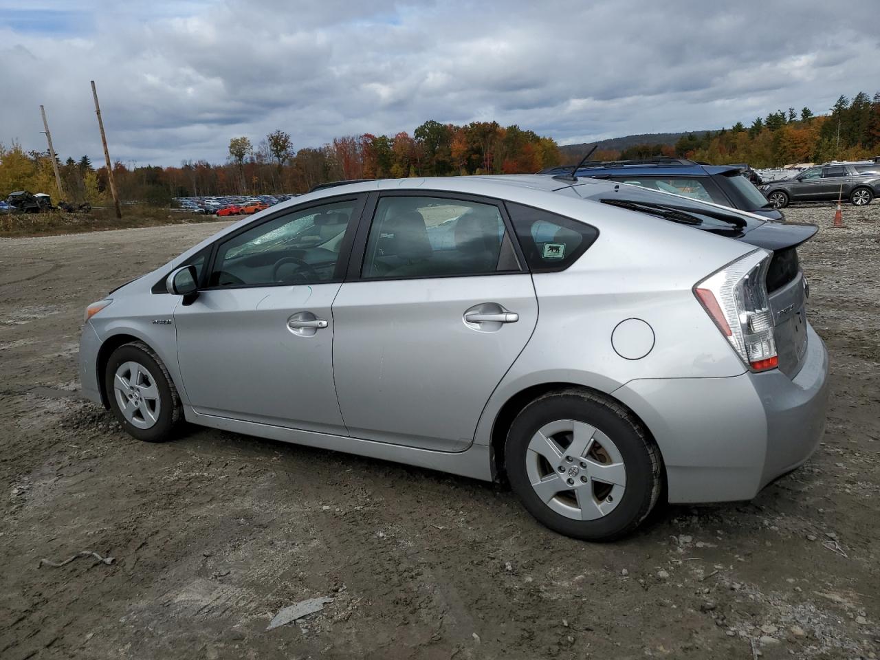 2011 Toyota Prius - Image 2