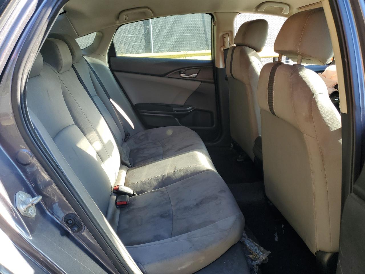 2016 Honda Civic - Image 10