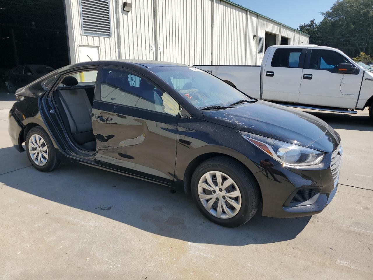 2018 Hyundai Accent - Image 4