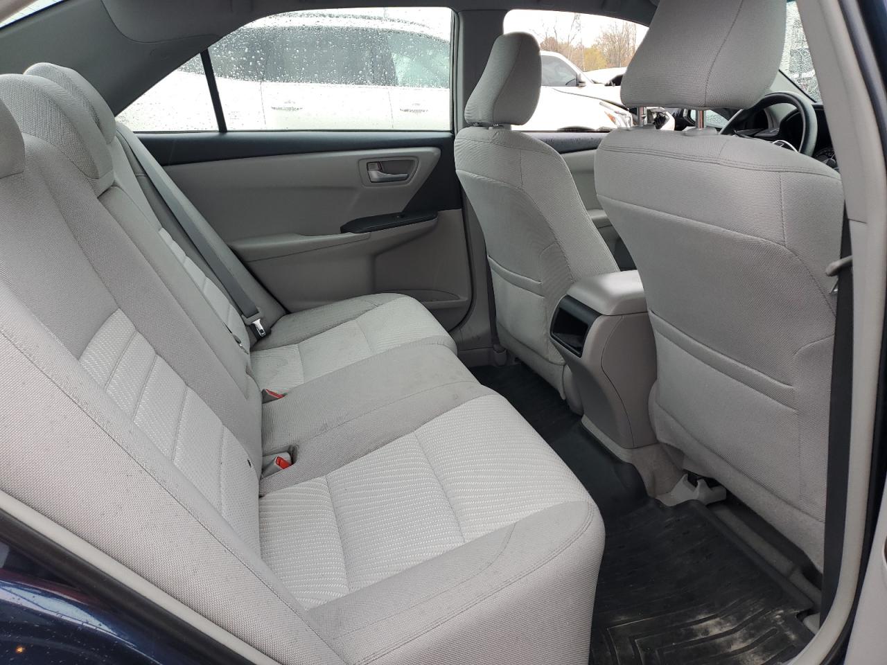 2015 Toyota Camry - Image 10