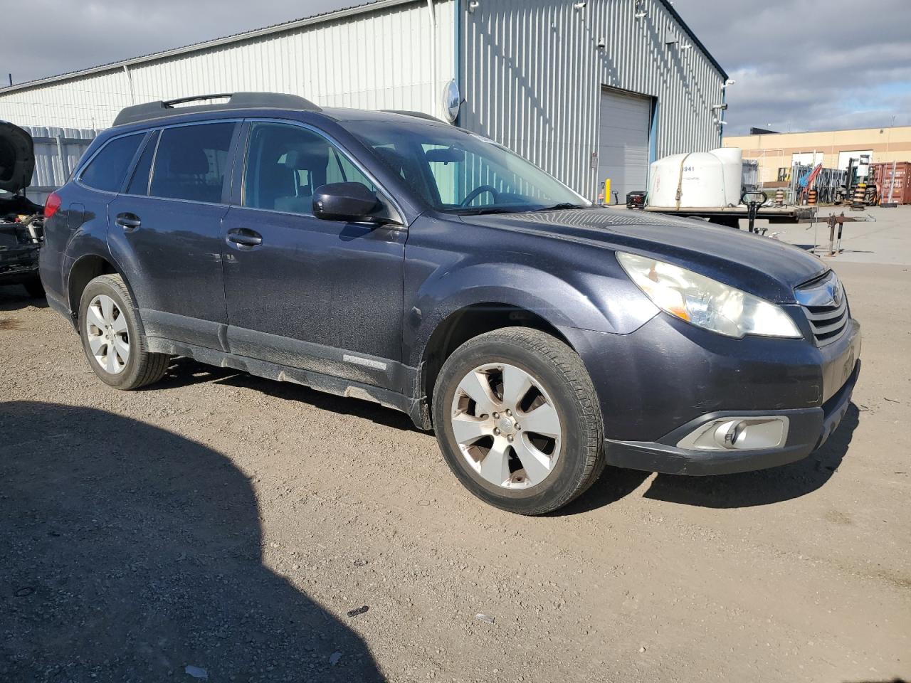 2010 Subaru Outback - Image 4
