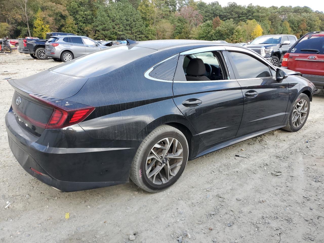 2022 Hyundai Sonata - Image 3