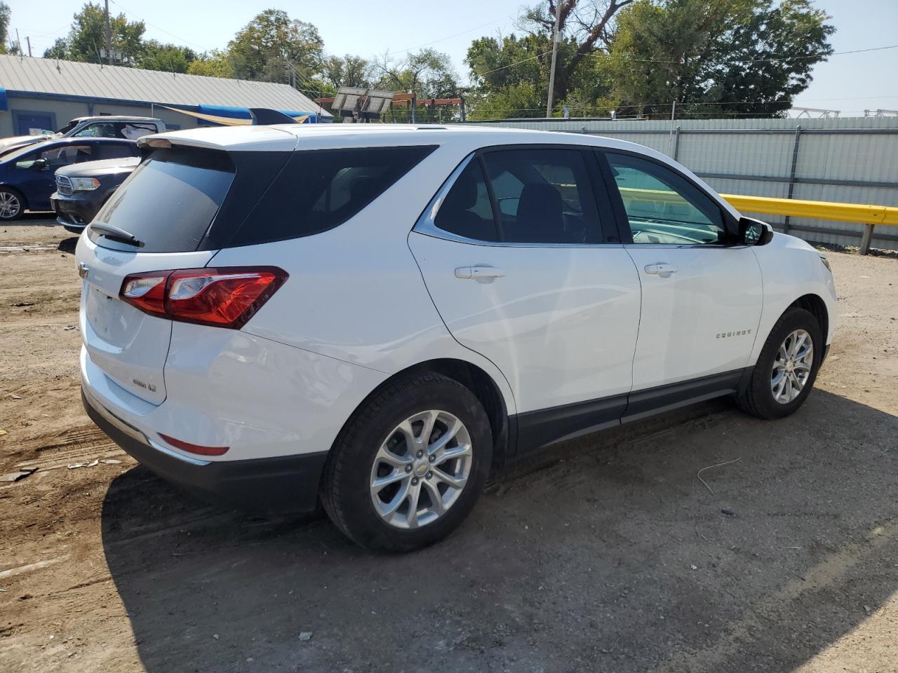 2019 Chevrolet Equinox - Image 3