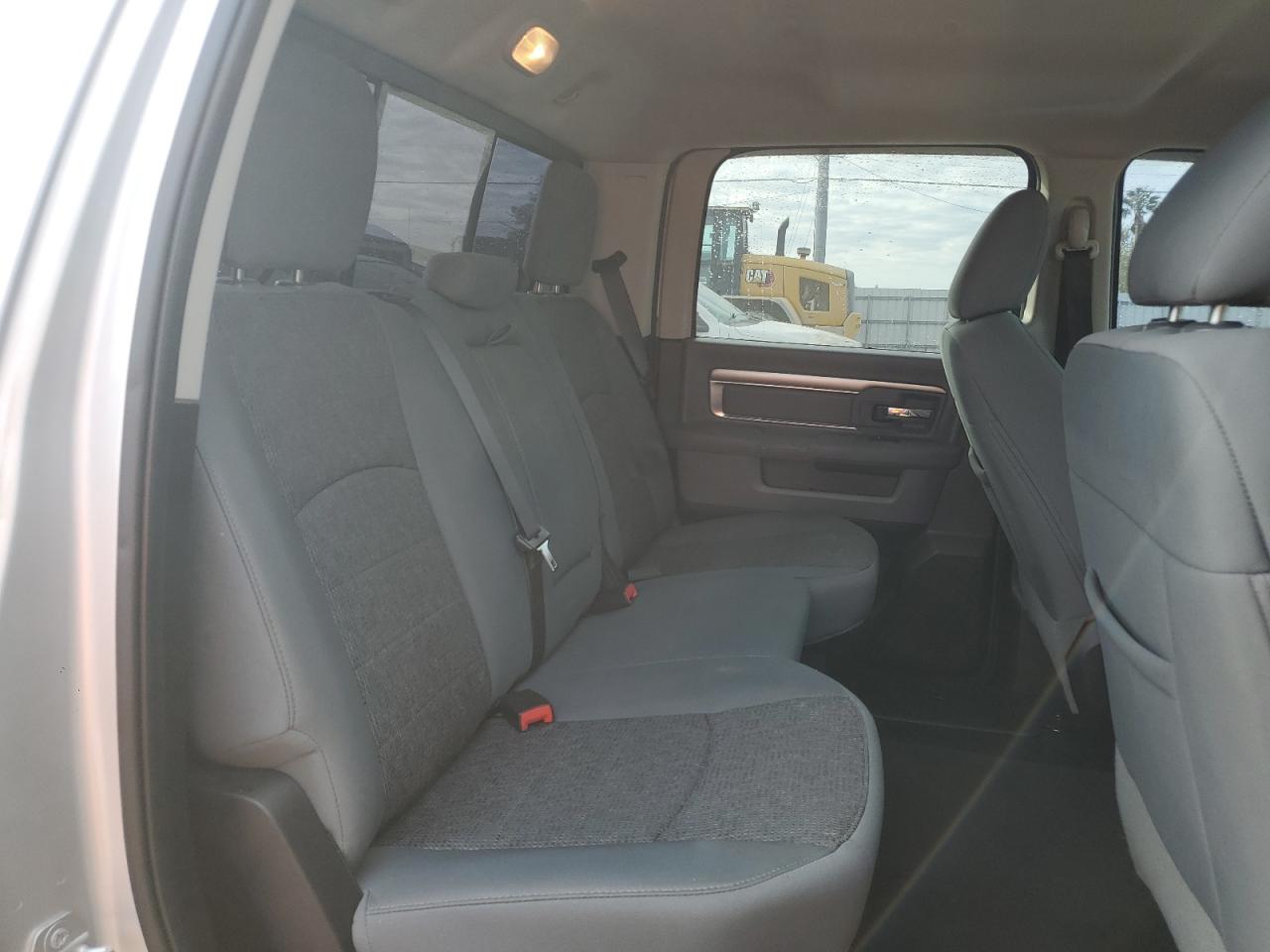 2016 RAM 1500 - Image 10