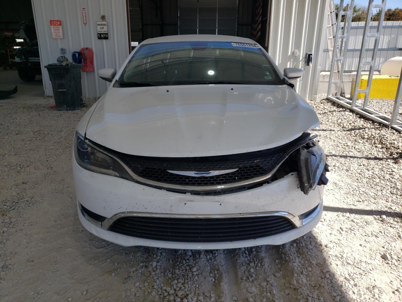 2016 Chrysler 200 - Image 5
