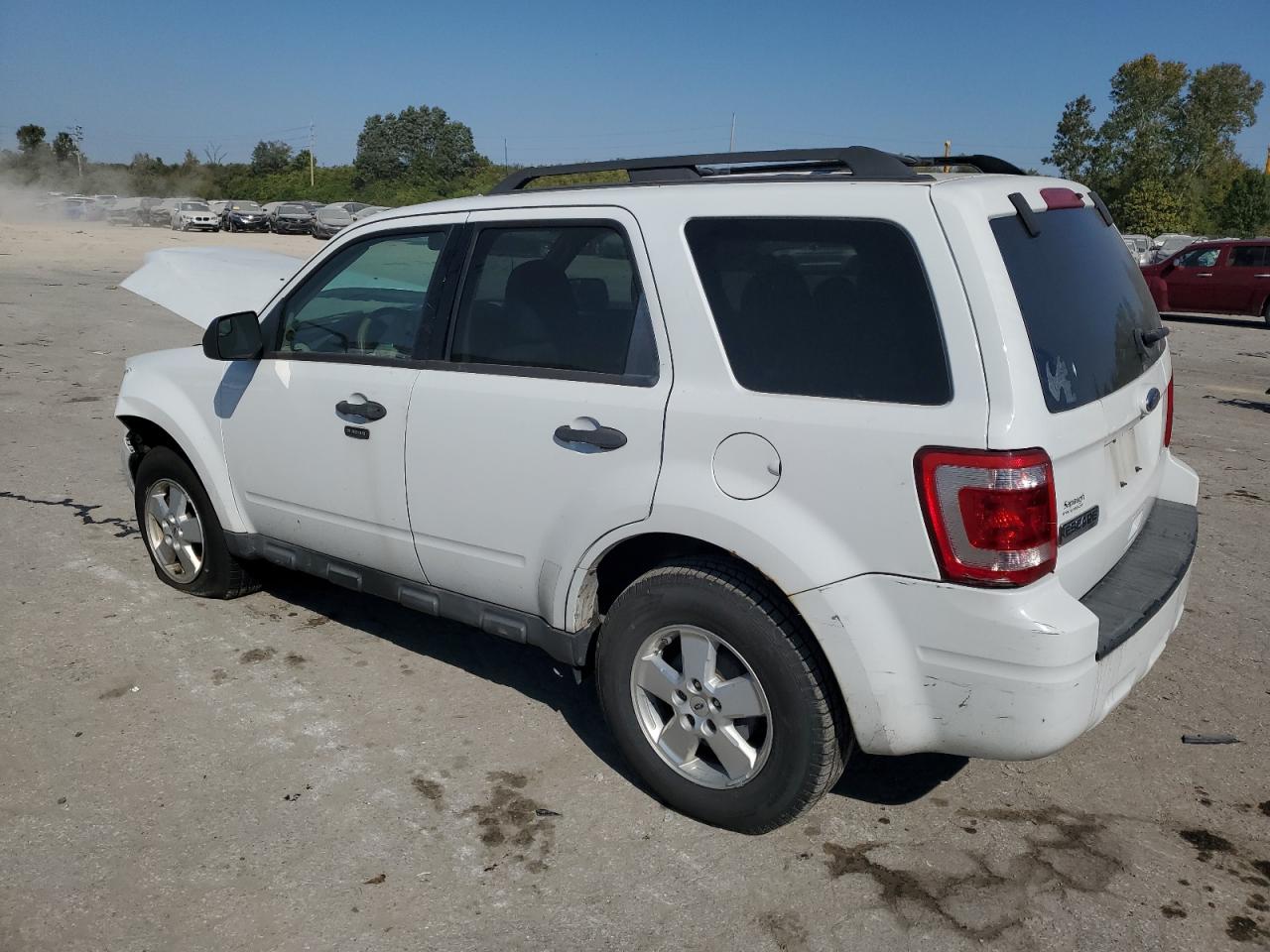 2010 Ford Escape - Image 2