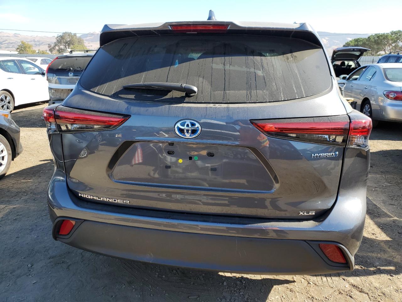 5TDKBRCH8PS570540 2023 Toyota Highlander Hybrid Xle