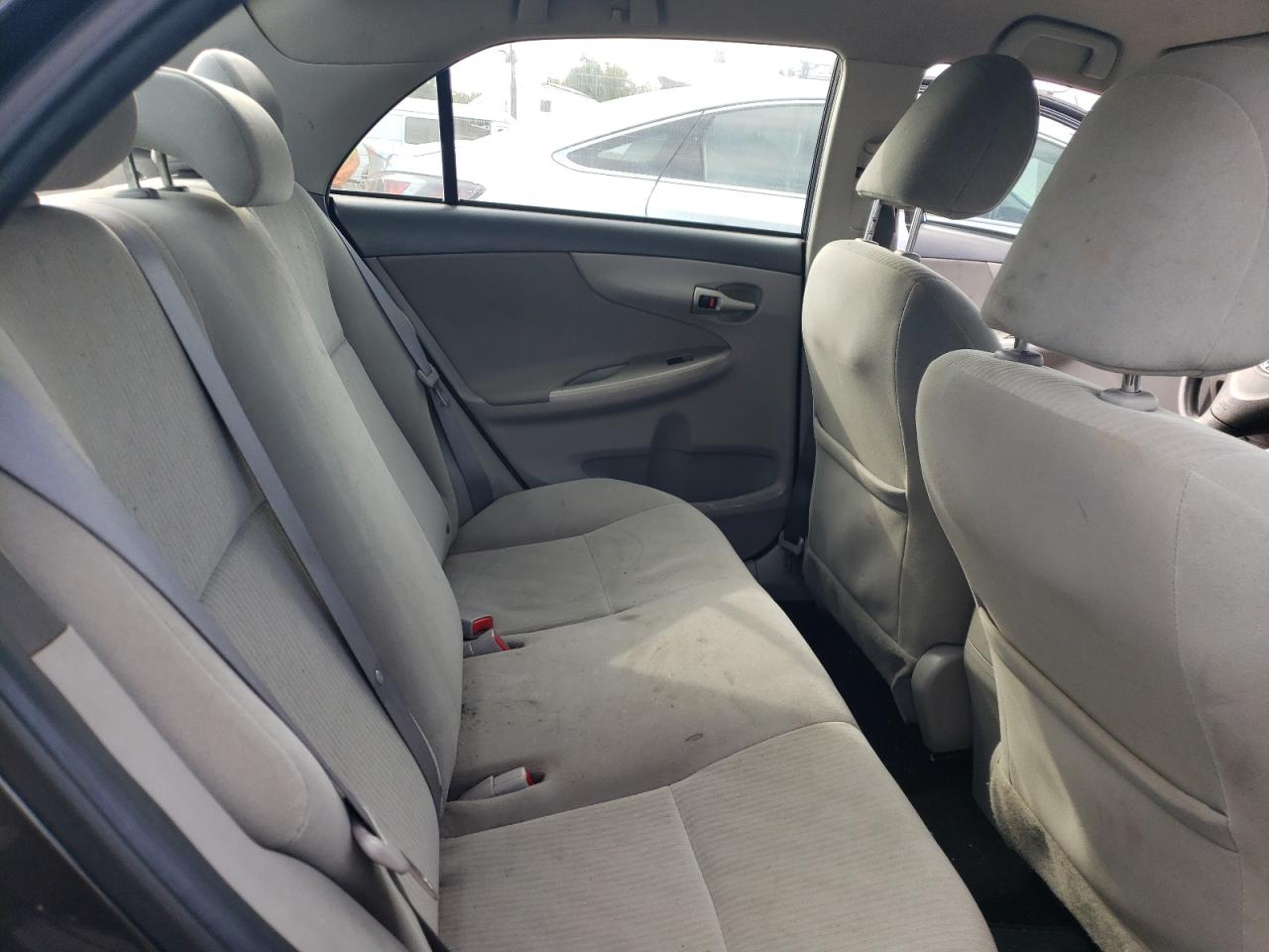 2010 Toyota Corolla - Image 10