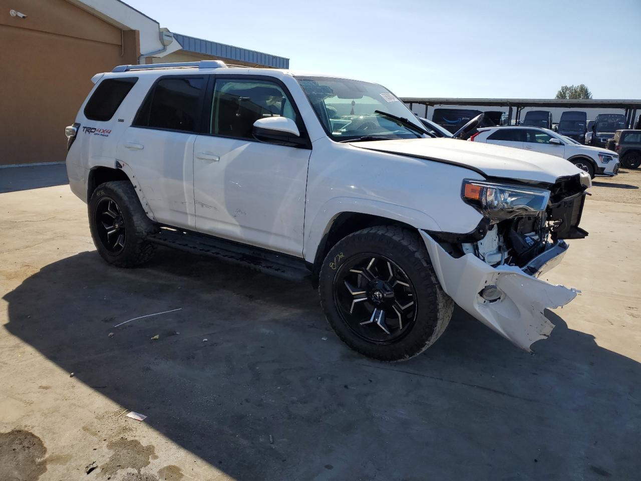 2016 Toyota 4Runner - Image 4