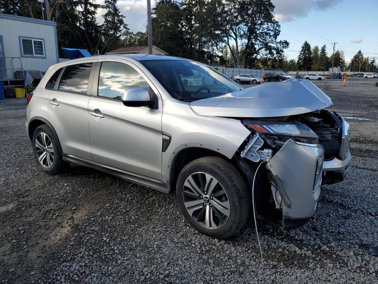 2021 Mitsubishi Outlander - Image 4