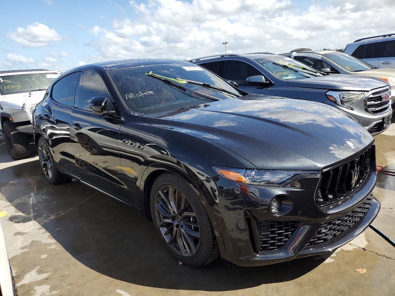 2023 Maserati Levante - Image 4