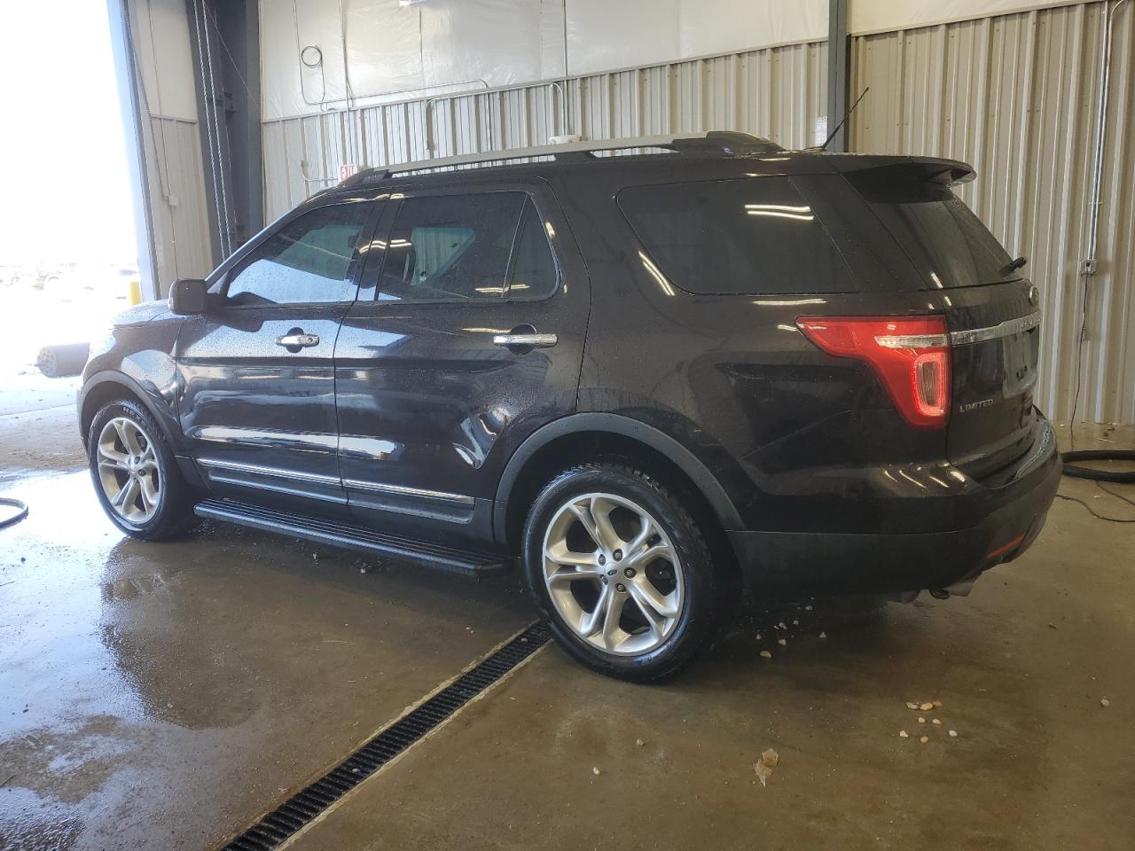 2013 Ford Explorer - Image 2