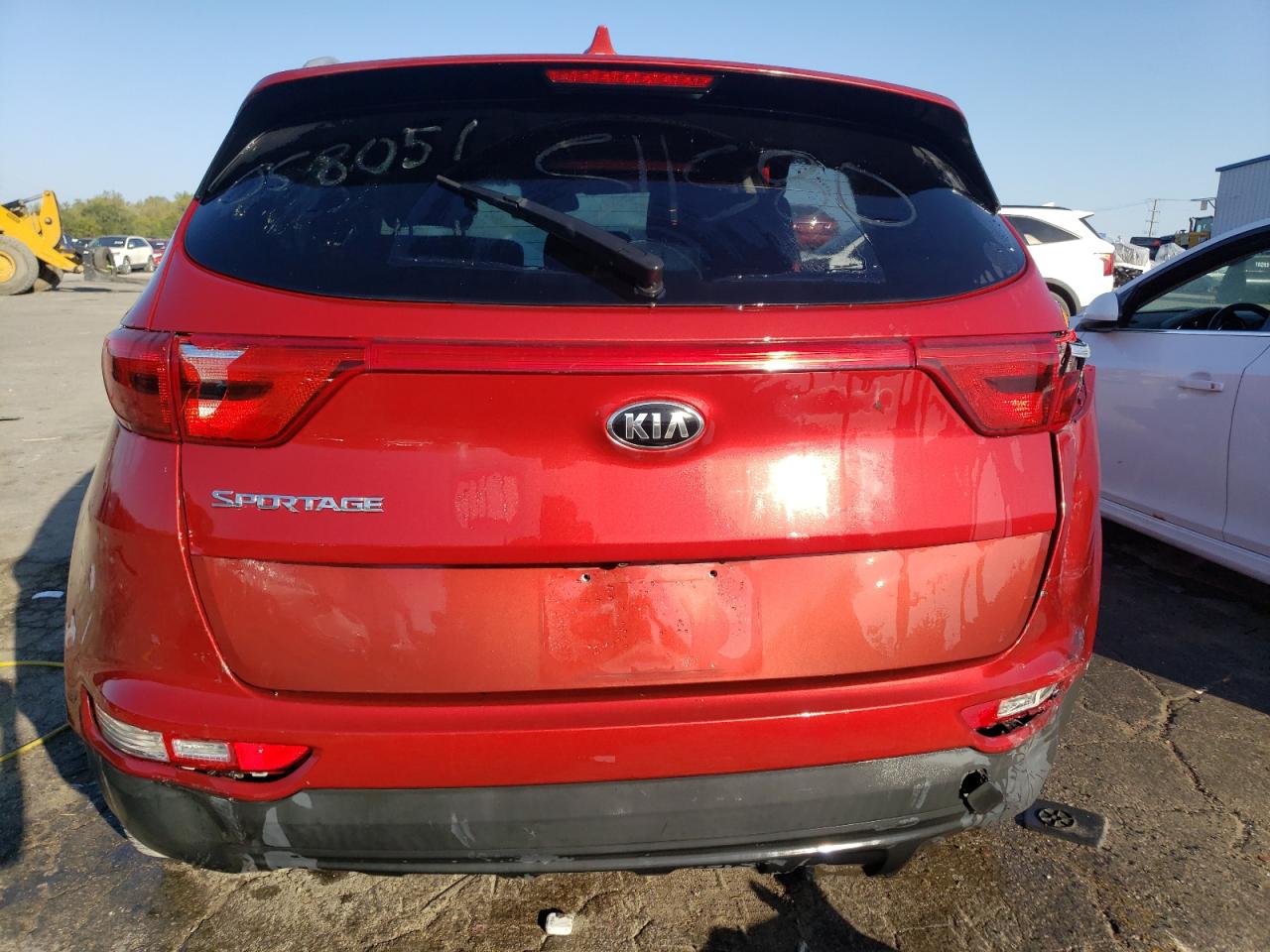 KNDPMCAC0J7447000 2018 Kia Sportage Lx