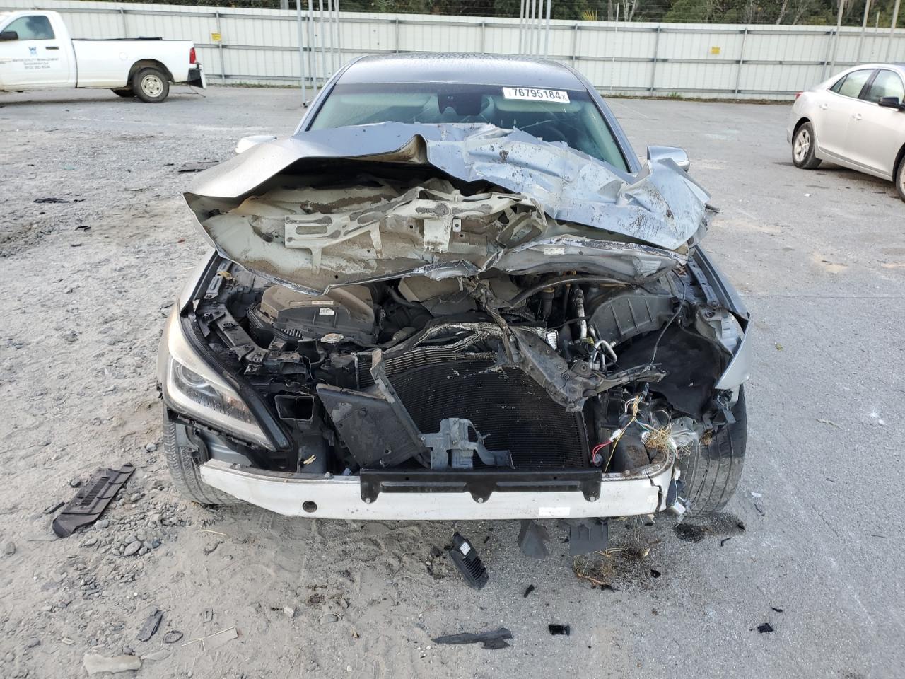 2017 Genesis G80 - Image 5