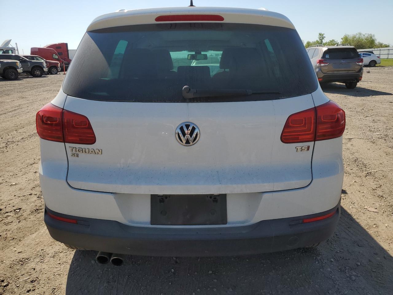 WVGAV7AX5GW560349 2016 Volkswagen Tiguan S