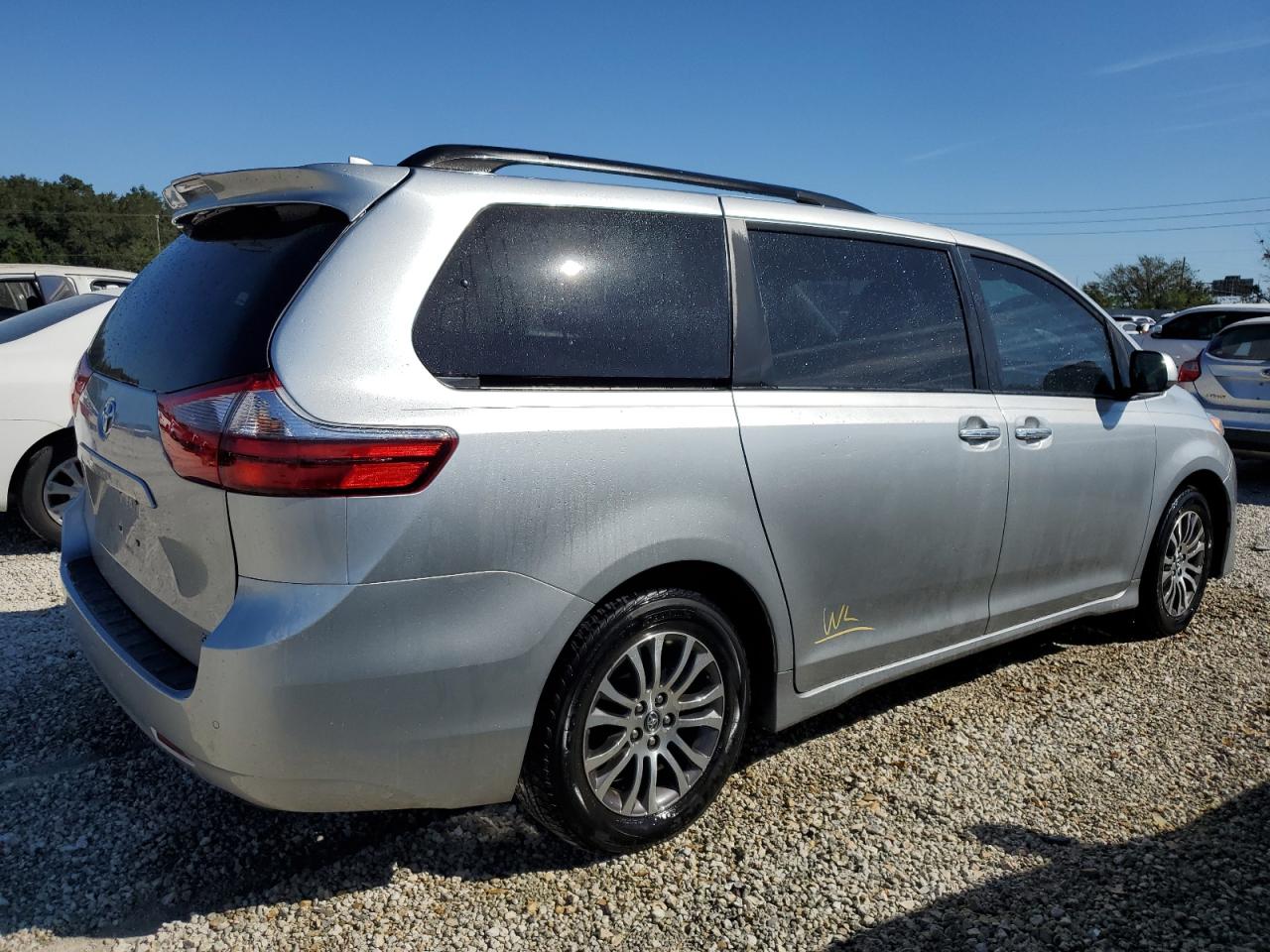 2020 Toyota Sienna Xle VIN: 5TDYZ3DC6LS024786 Lot: 76588034