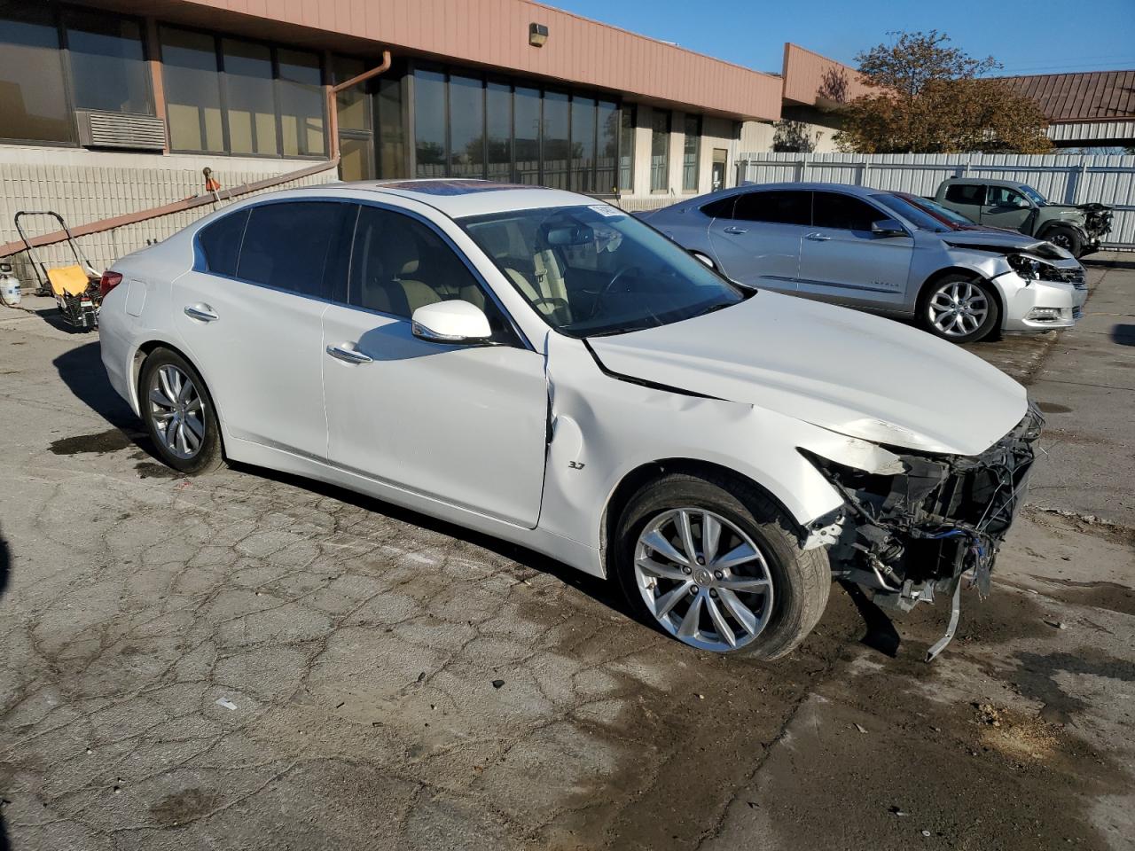 2015 Infiniti Q50 - Image 4