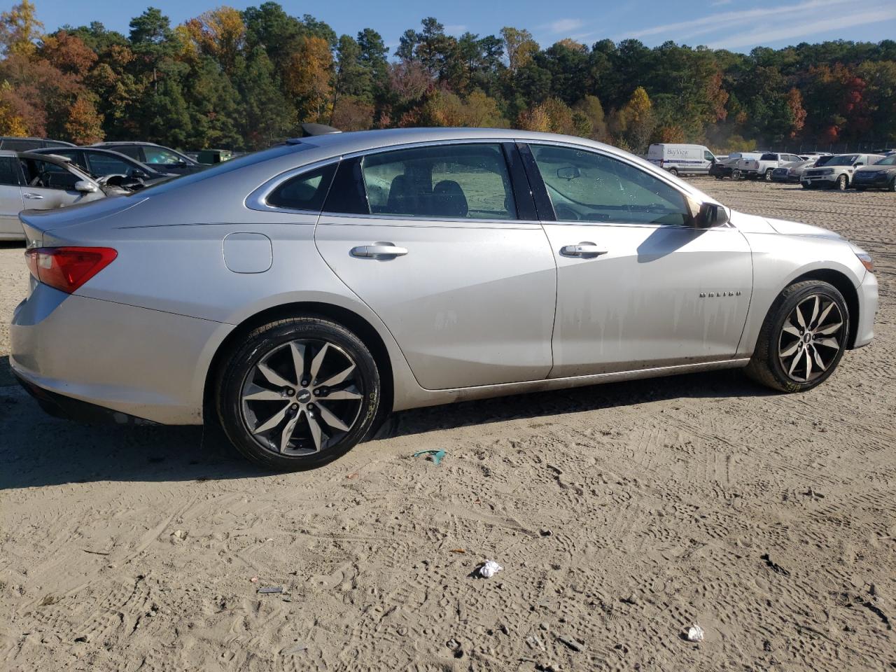 2019 Chevrolet Malibu - Image 3