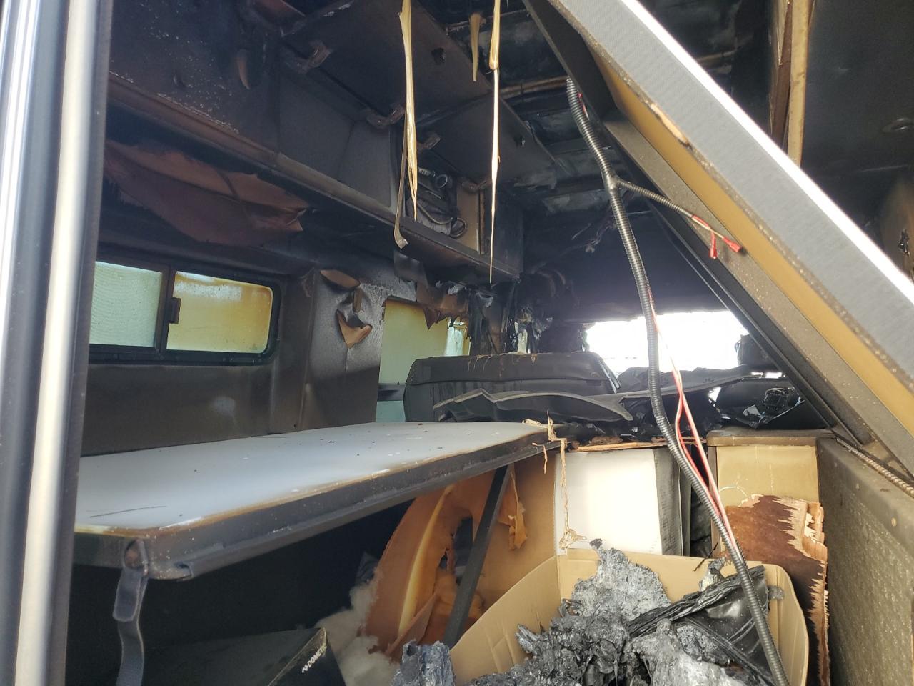 2023 Mercedes-Benz Sprinter - Image 10