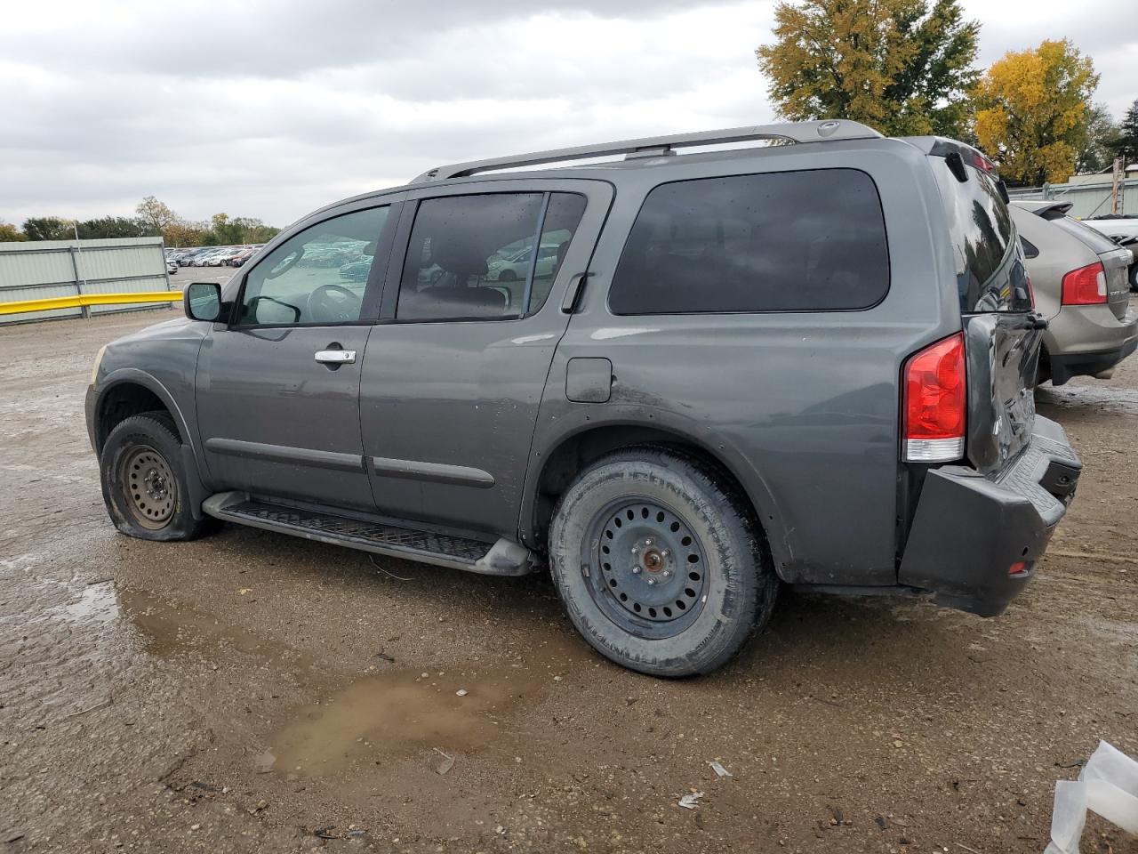 2010 Nissan Armada - Image 2