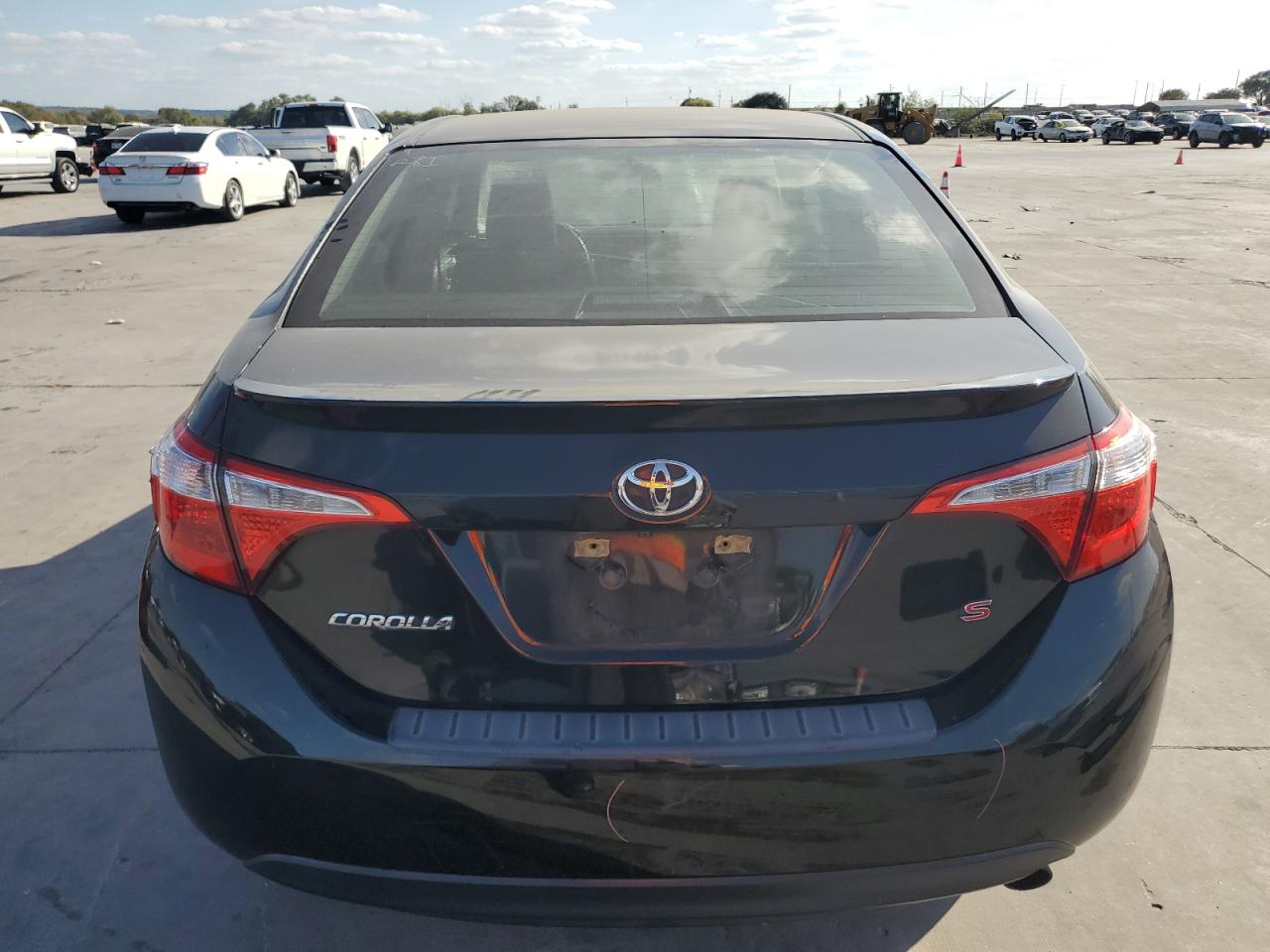 5YFBURHE5GP369888 2016 Toyota Corolla L