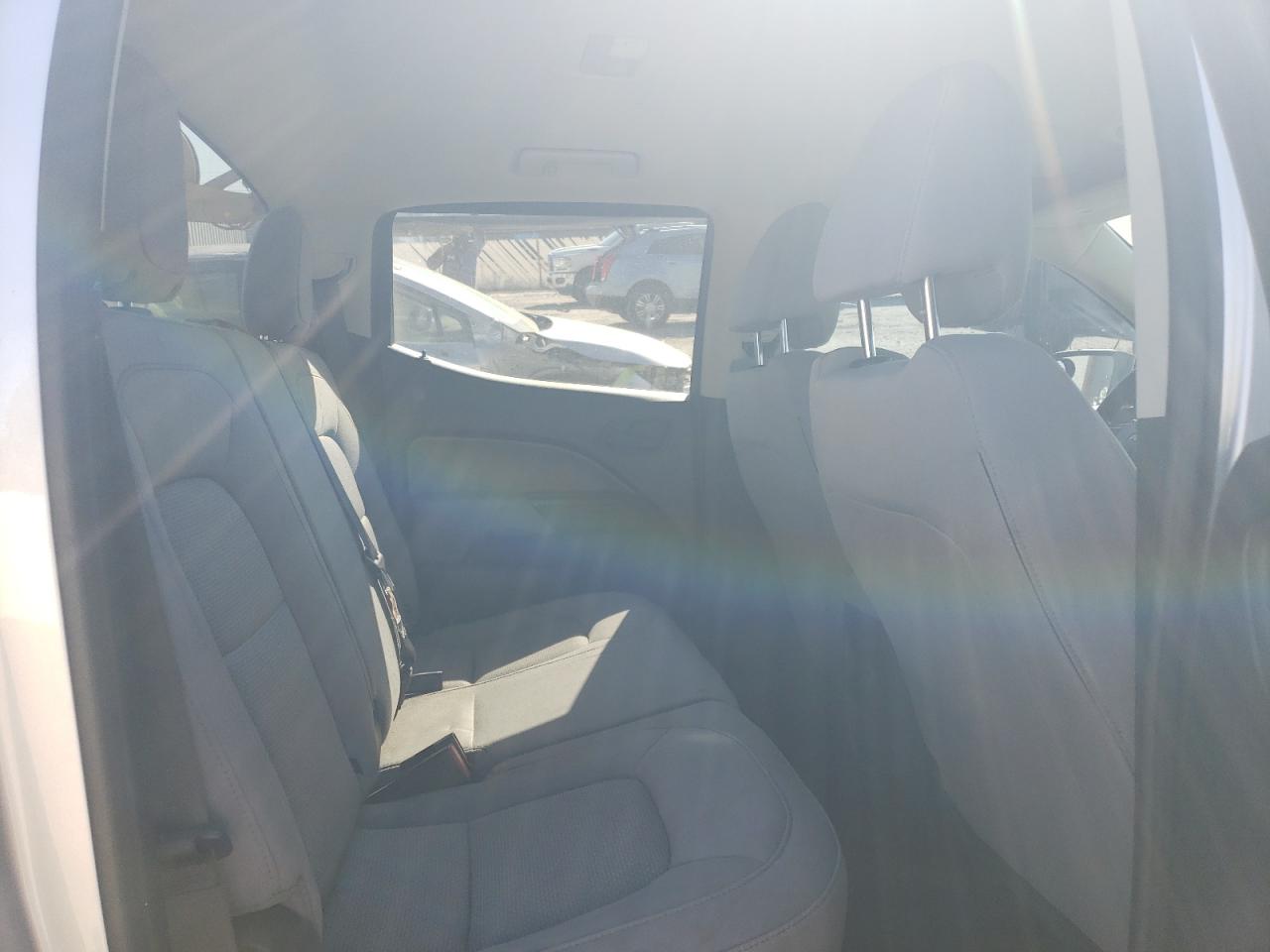 2017 Chevrolet Colorado - Image 10