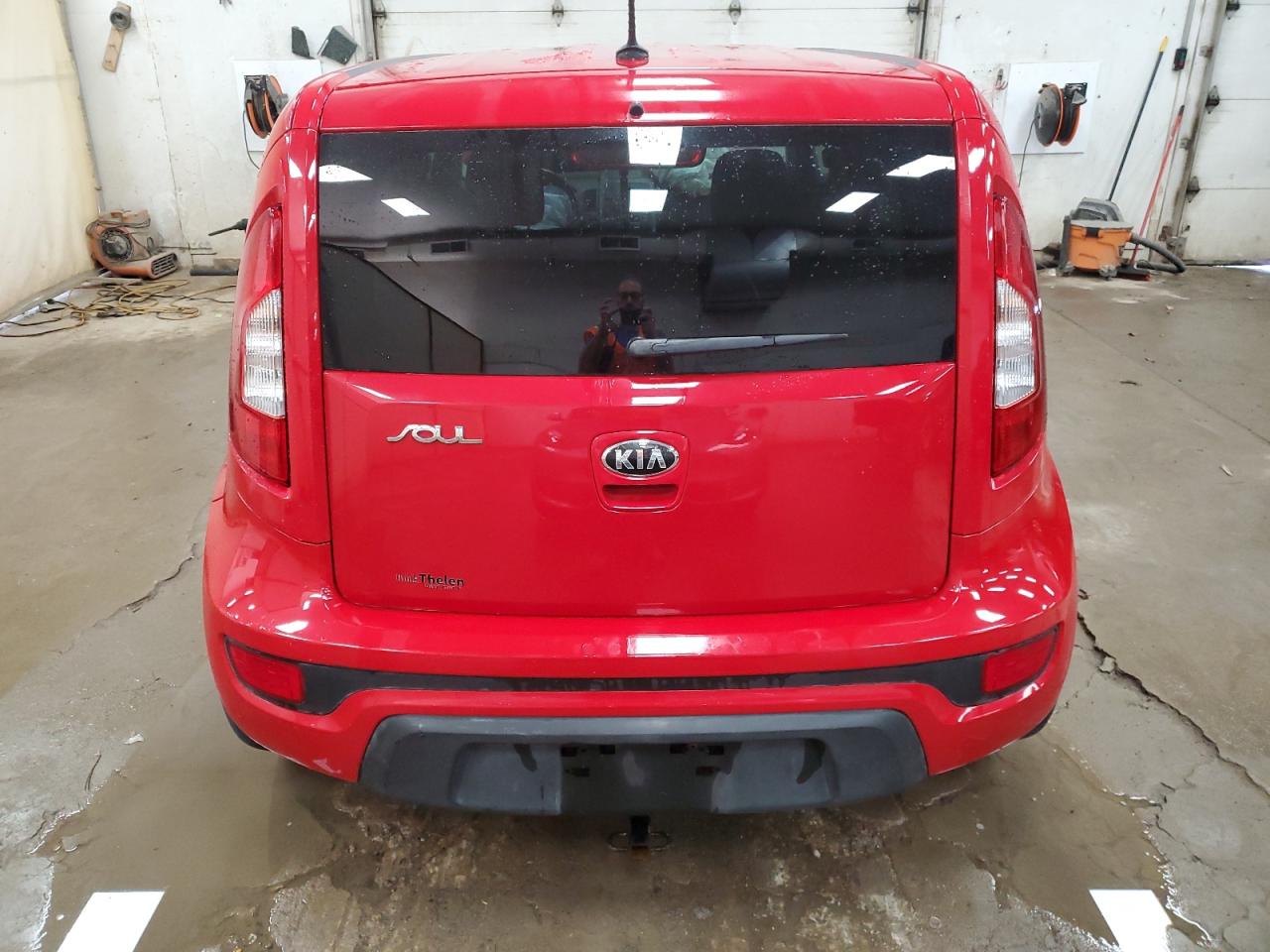 2013 Kia Soul + VIN: KNDJT2A60D7571172 Lot: 75520934