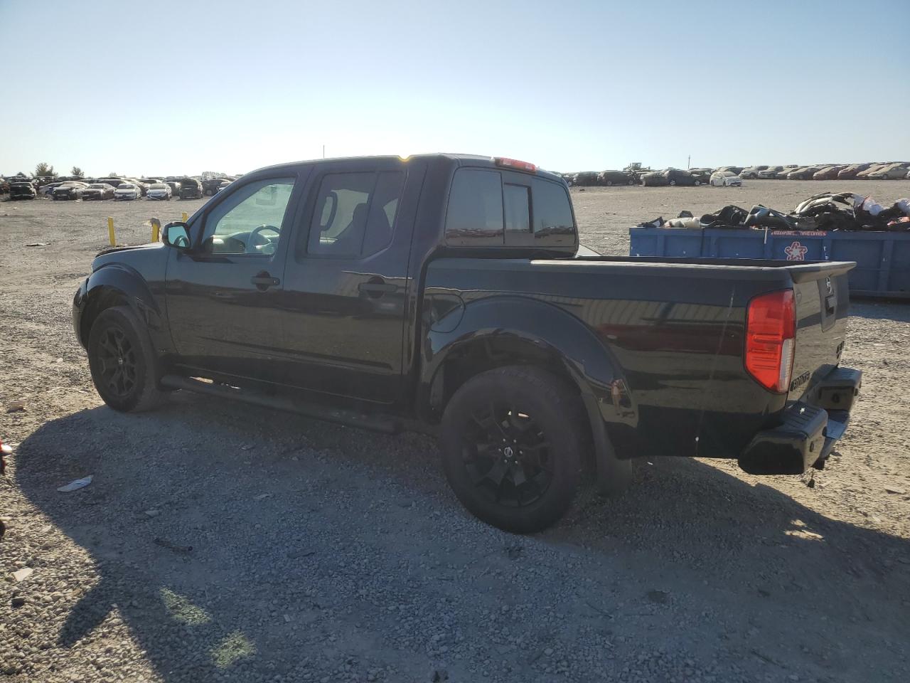 2018 Nissan Navara (Frontier) - Image 2