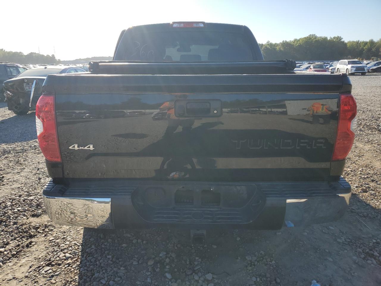 5TFDW5F17FX441458 2015 Toyota Tundra Crewmax Sr5