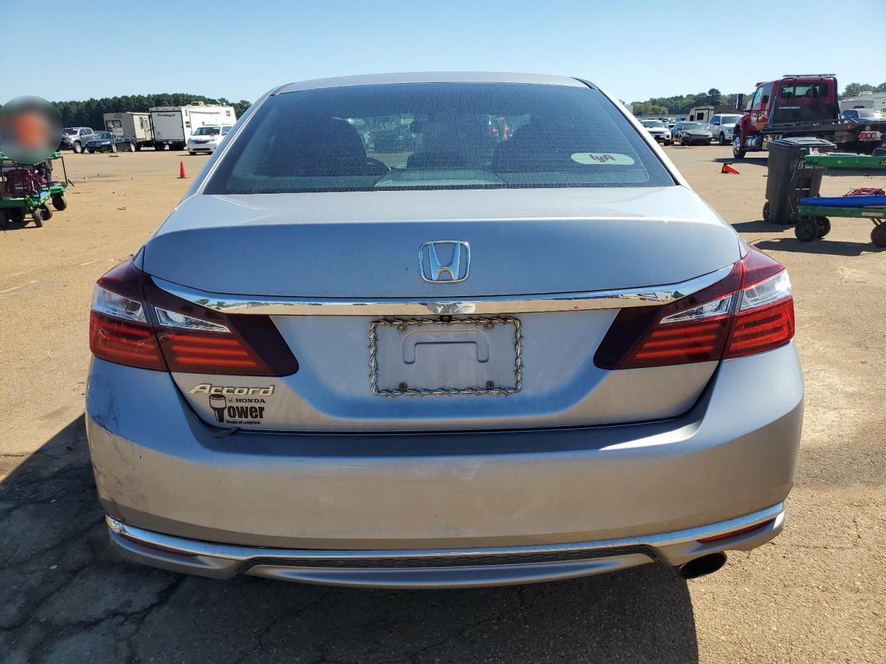 1HGCR2E31HA058420 2017 Honda Accord Lx