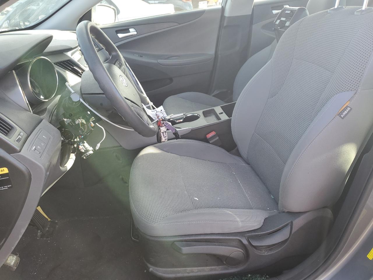 2013 Hyundai Sonata - Image 7
