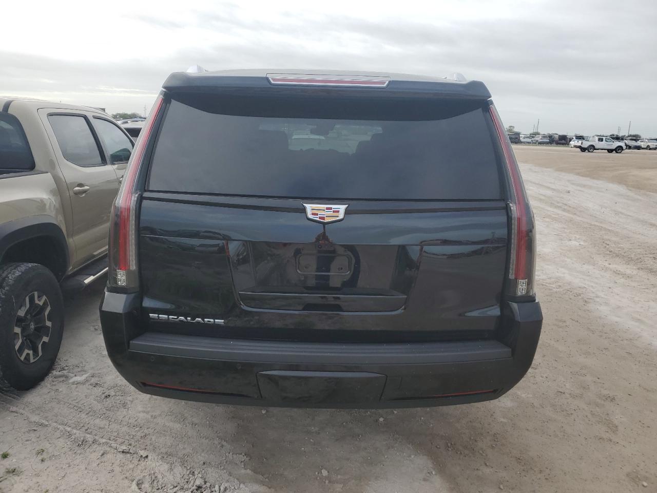 1GYS4JKJ9KR295231 2019 Cadillac Escalade Esv Premium Luxury