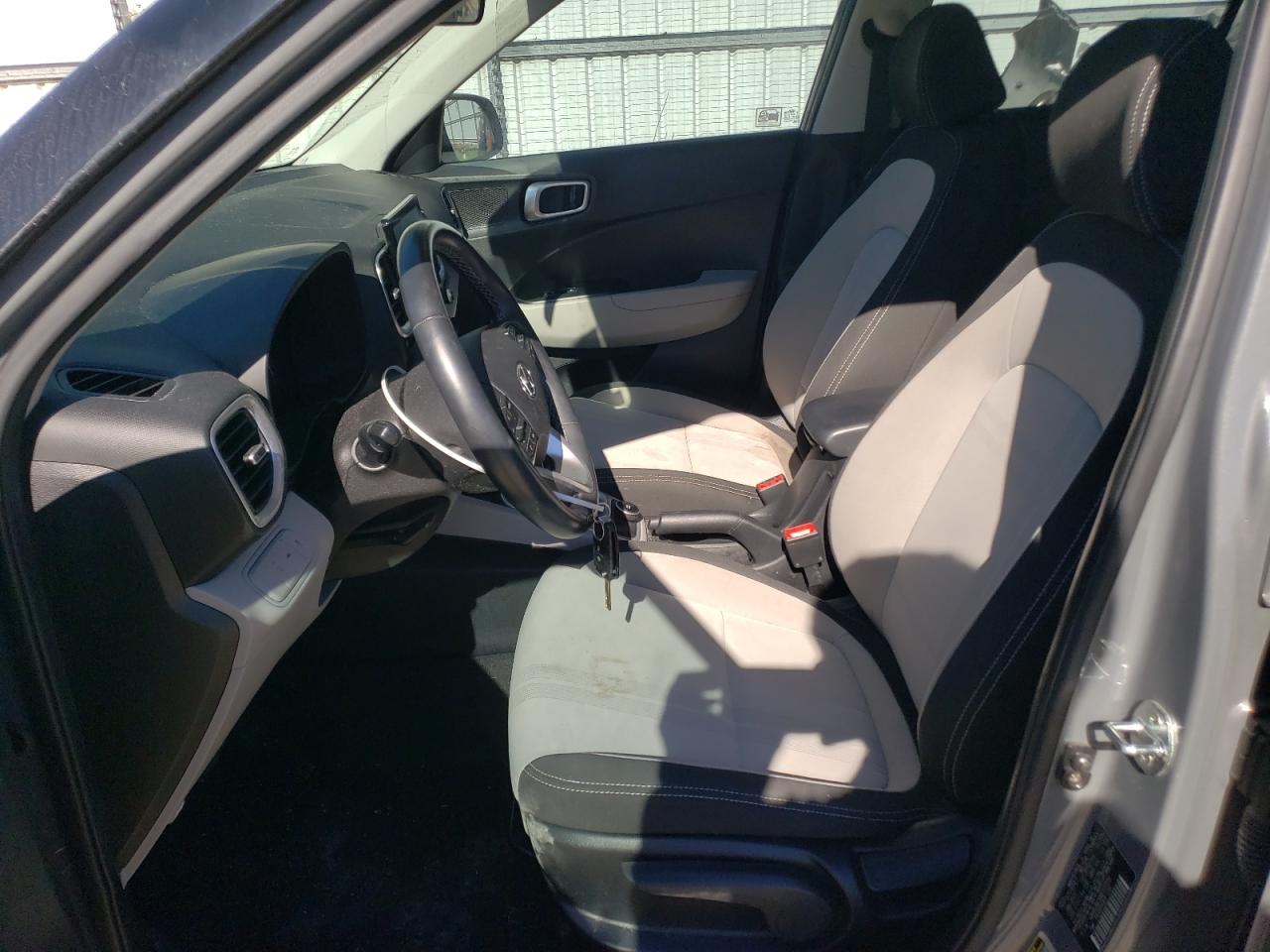 2021 Hyundai Venue - Image 7