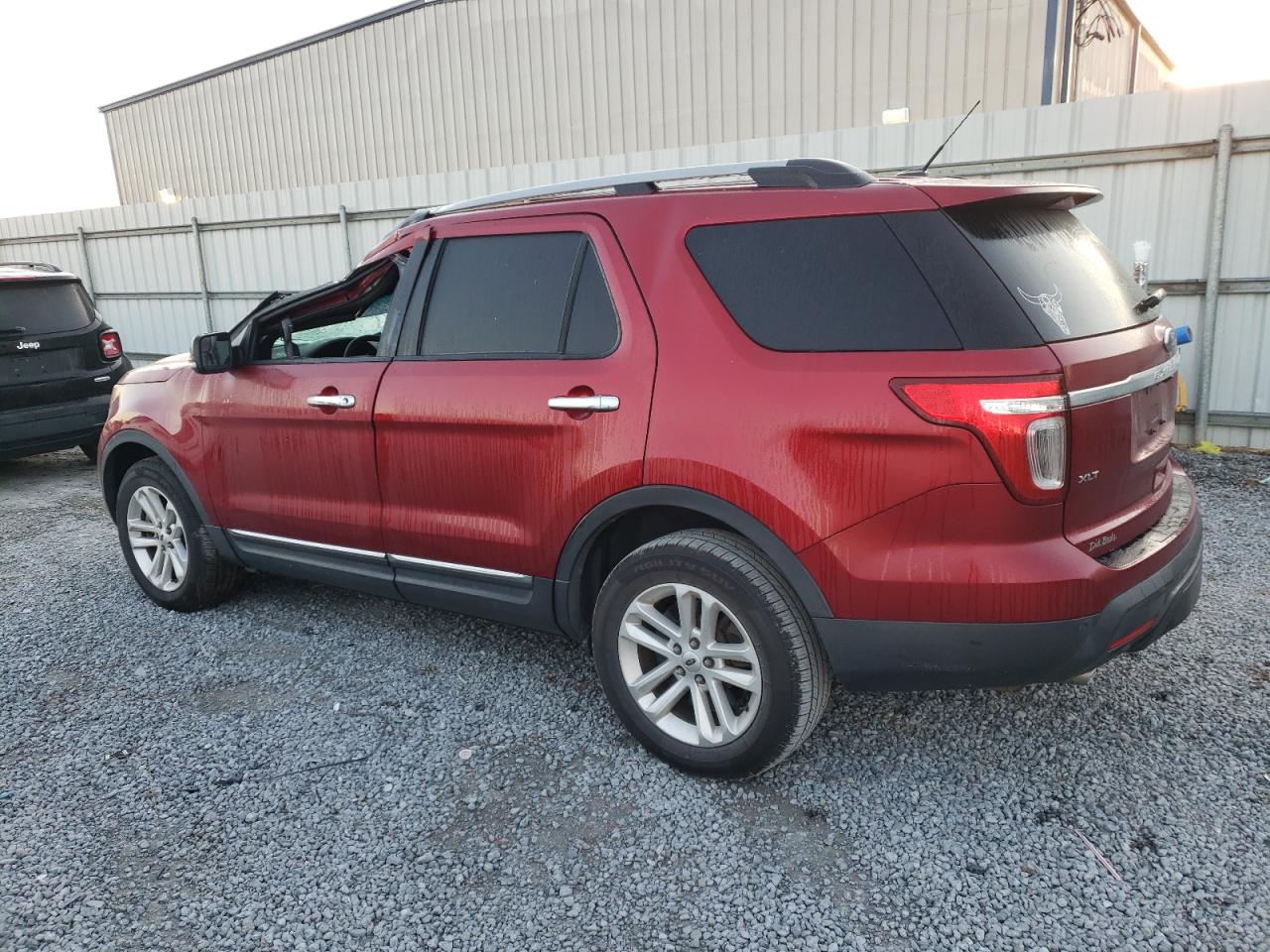 2015 Ford Explorer - Image 2