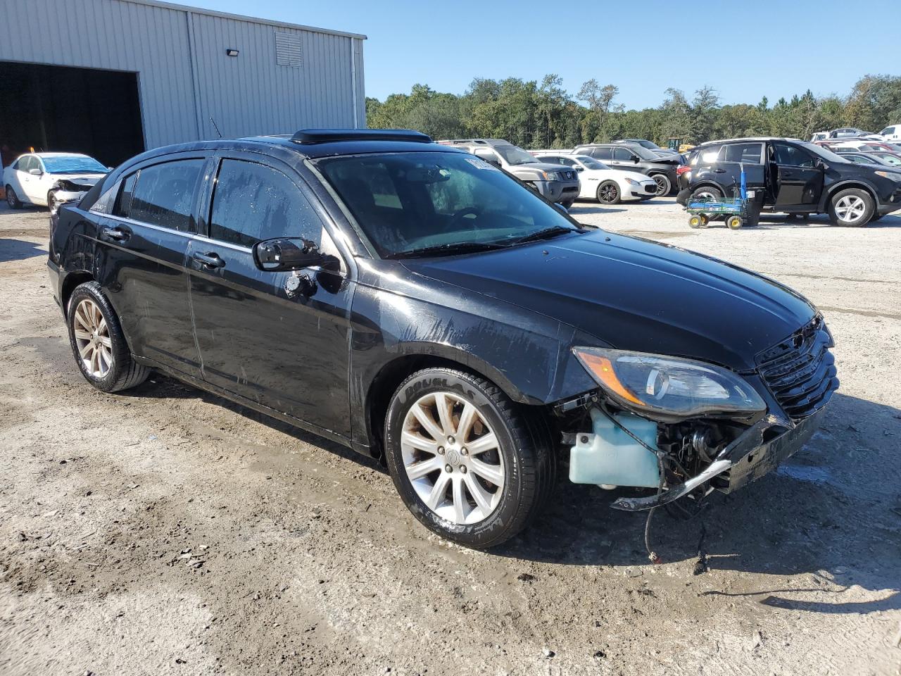 VIN 1C3CCBCG6DN598696 2013 CHRYSLER 200 no.4