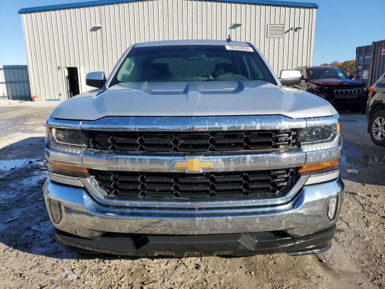 2016 Chevrolet Silverado - Image 5