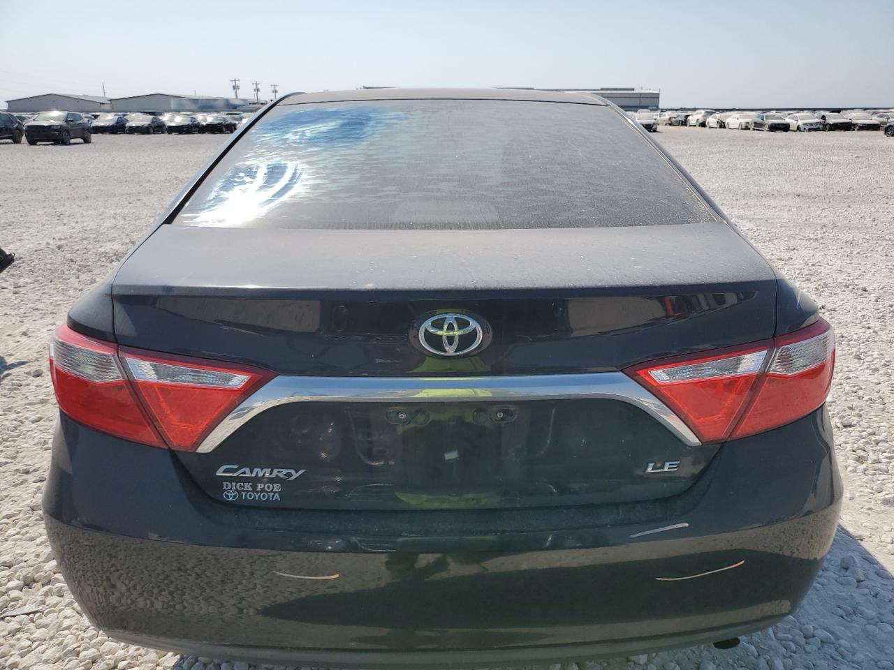 4T4BF1FK2GR564596 2016 Toyota Camry Le