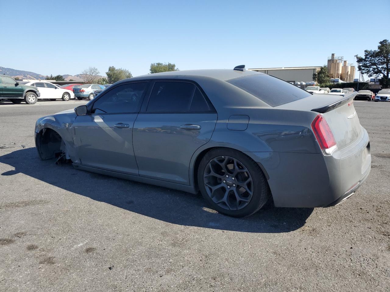 2019 Chrysler 300 - Image 2
