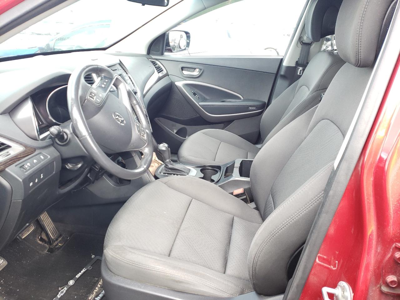 2016 Hyundai Santa Fe - Image 7