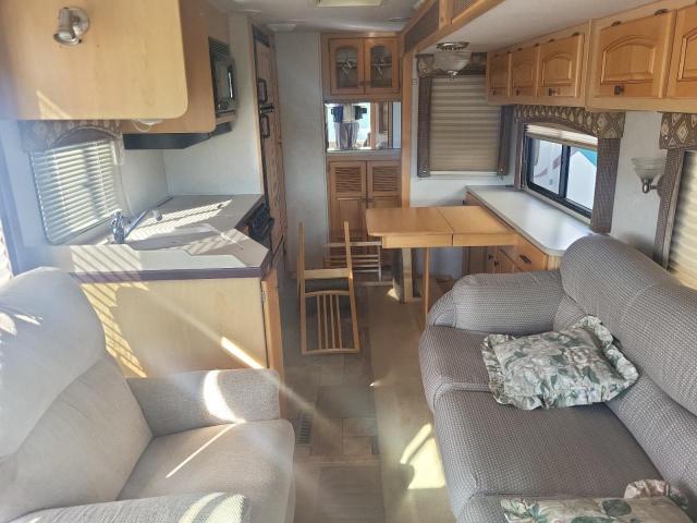 2004 WORKHORSE CUSTOM CHASSIS MOTORHOME CHASSIS W22