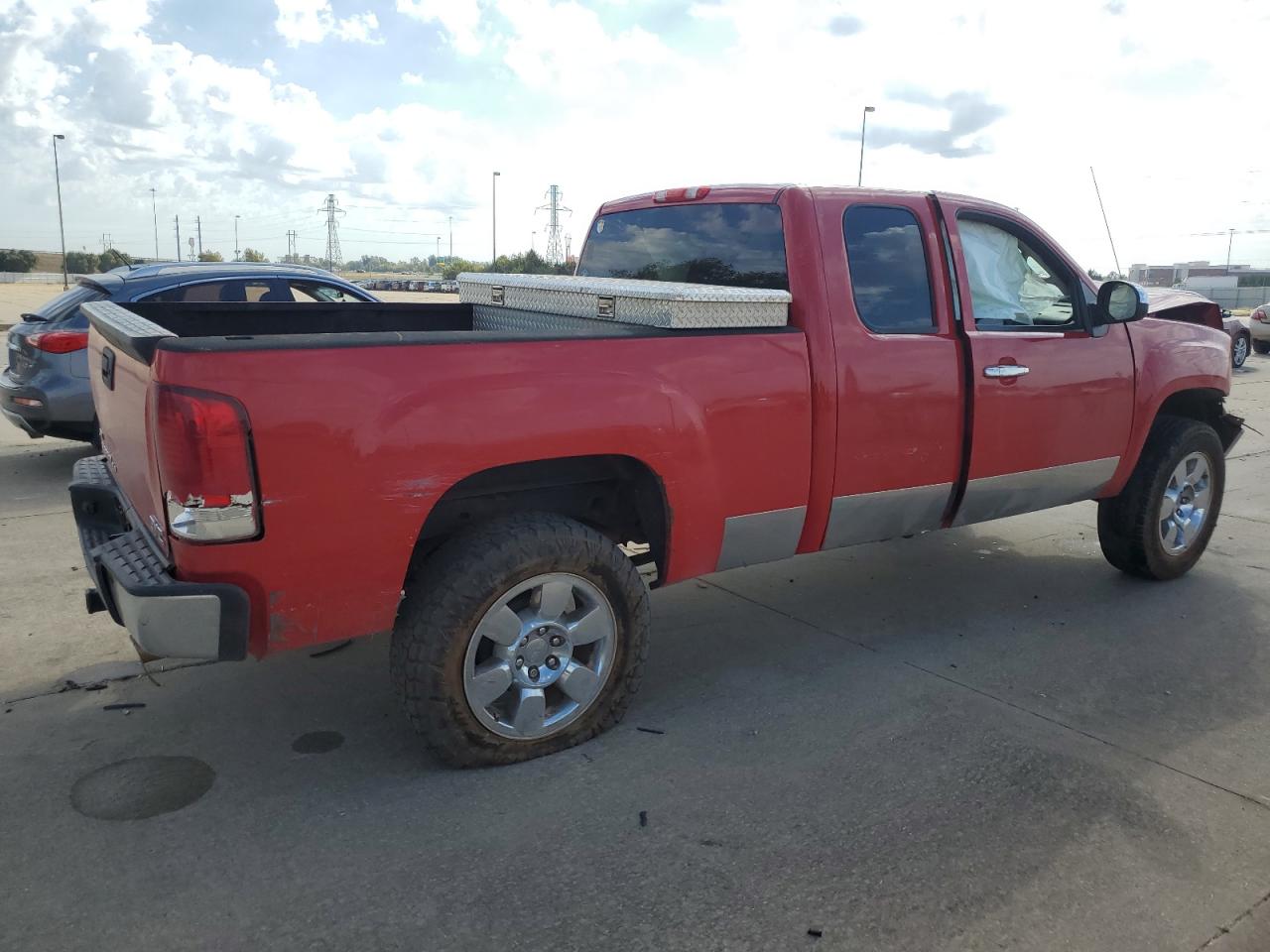 2011 GMC Sierra - Image 3