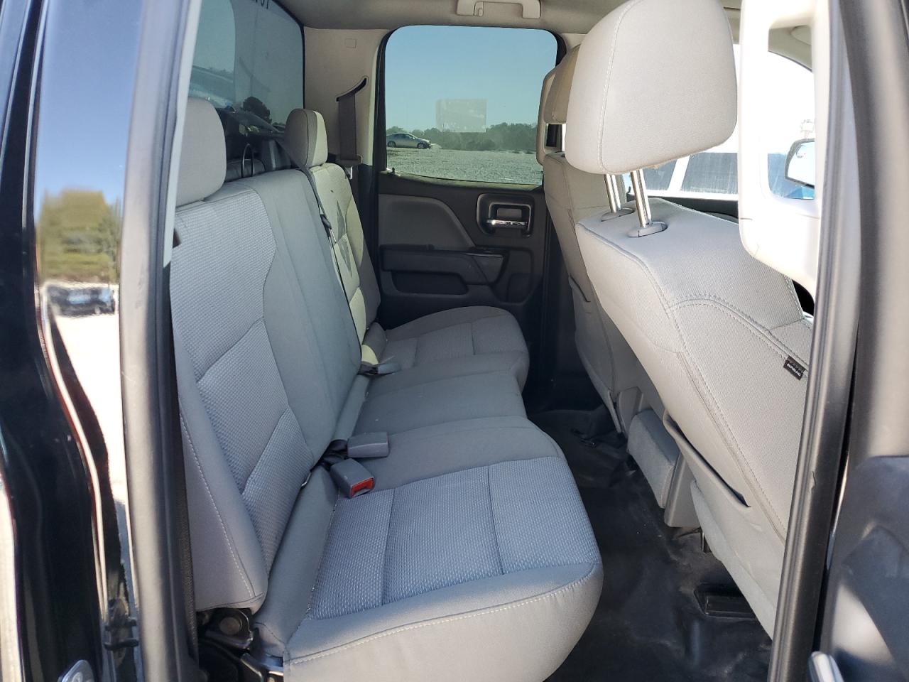 2018 Chevrolet Silverado - Image 10