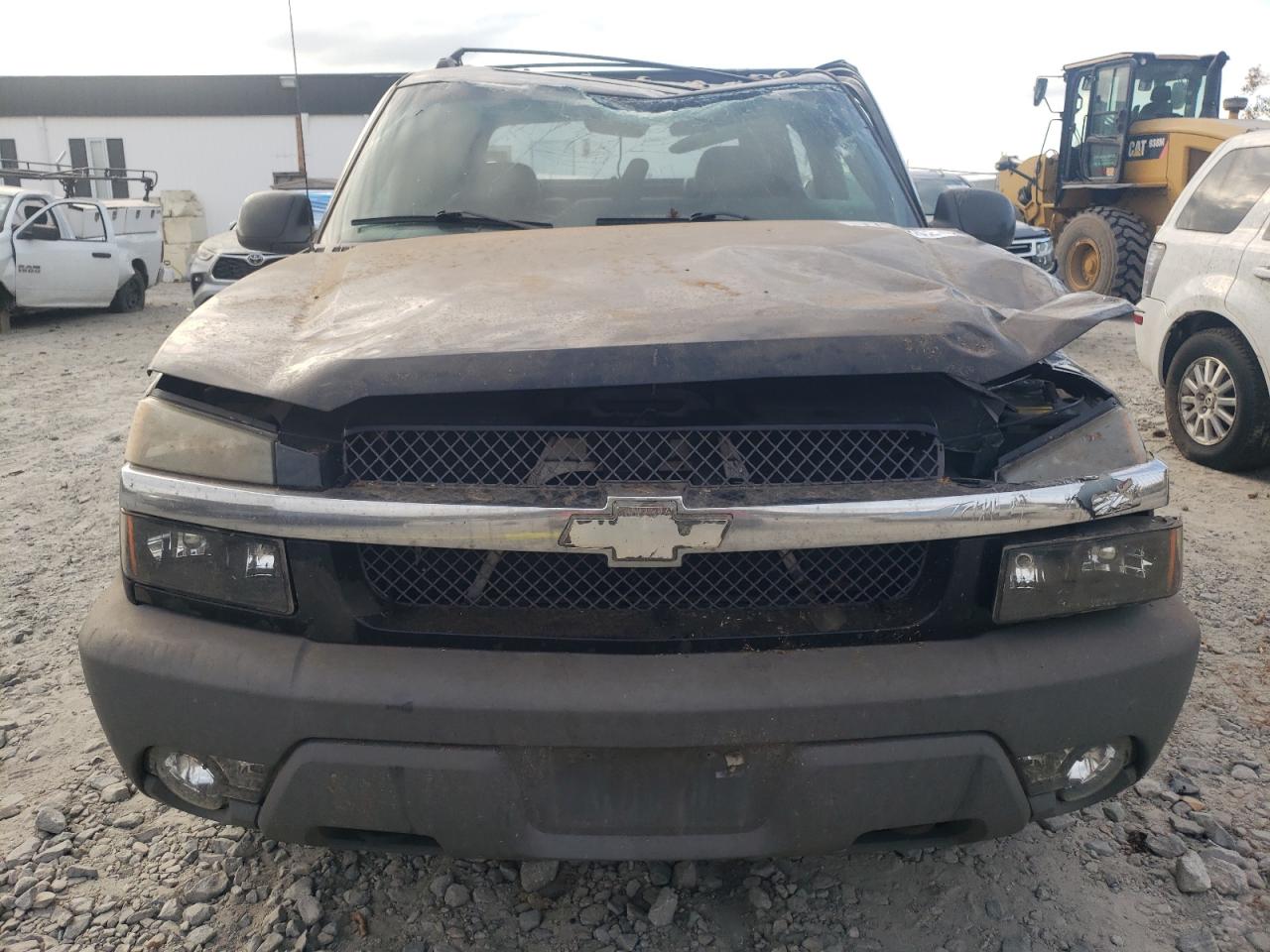 2002 Chevrolet Avalanche - Image 5