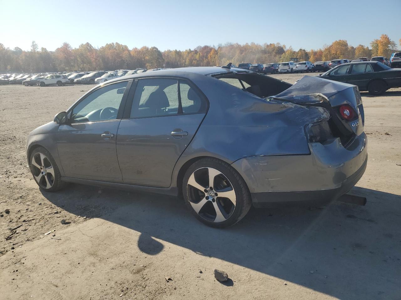 2008 Volkswagen Jetta - Image 2